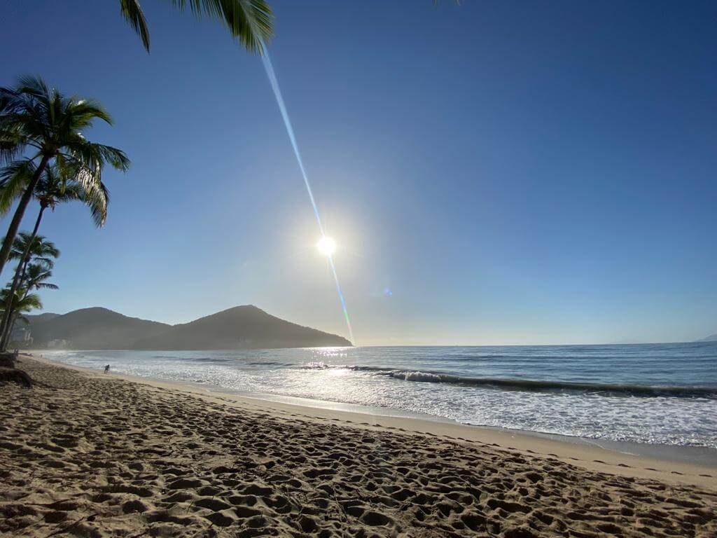 Praia Martim de Sá - Autora: Gabriella Ratieri